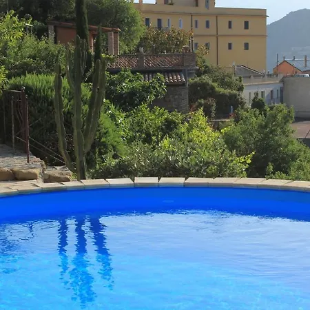 Bed and Breakfast Almoezia Charming