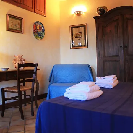 Bed and Breakfast Almoezia Charming Ταορμίνα